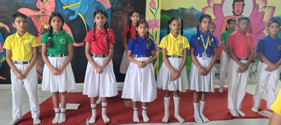 Balancing Study and Play with Time Skills – School in Selaqui